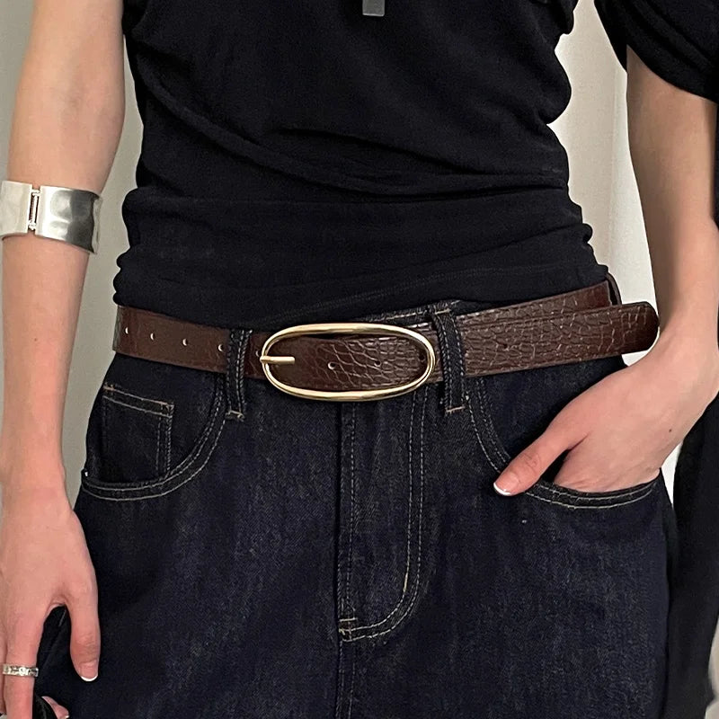 Fashionable retro belt for women, 2025 new design sense, minority red belt with jeans belt