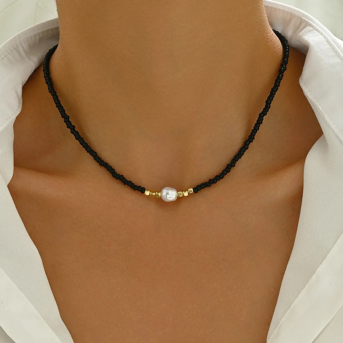 Vintage Bohemian Style Woven Rice Beads Beaded Necklace Women's Fashion Chain