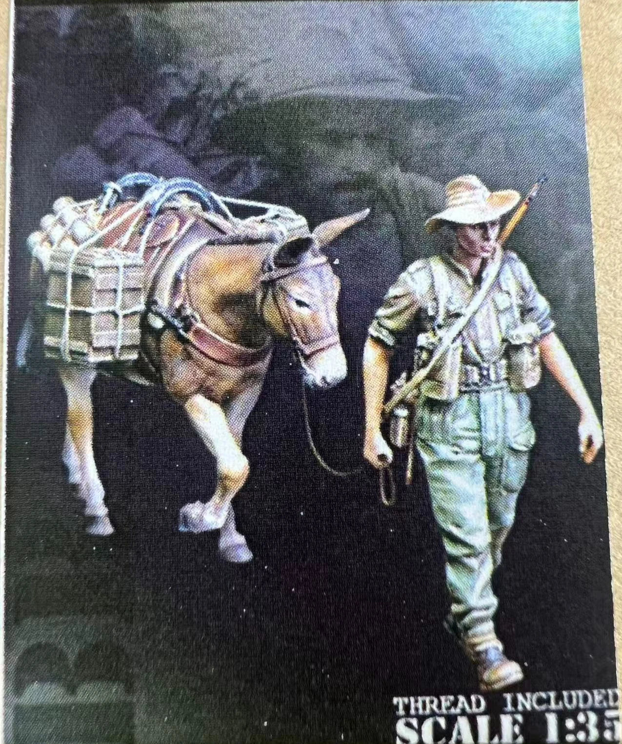 1: 35 Resin Model Disguised Infantry and Donkey Model for Transporting Supplies Scene Layout in Unpainted State