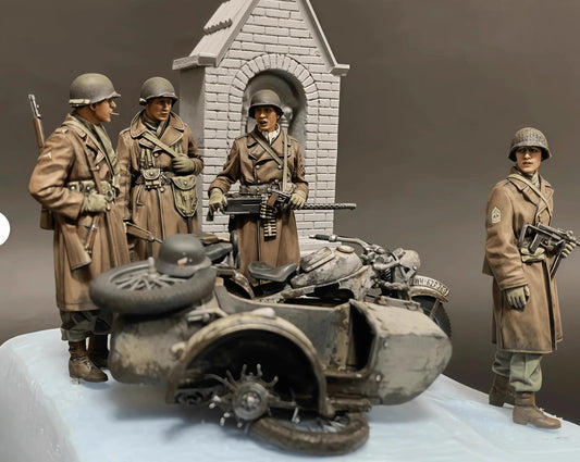 1/35 Resin Model Kit, GK， 4 Resin Soldiers, Unpainted (excluding Vehicles)