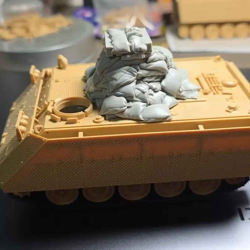 1:35 Cast Resin Model Assembly Kit, GK, M113 Tower Sandbag Protection Stacking, Unpainted  (excluding Vehicles)