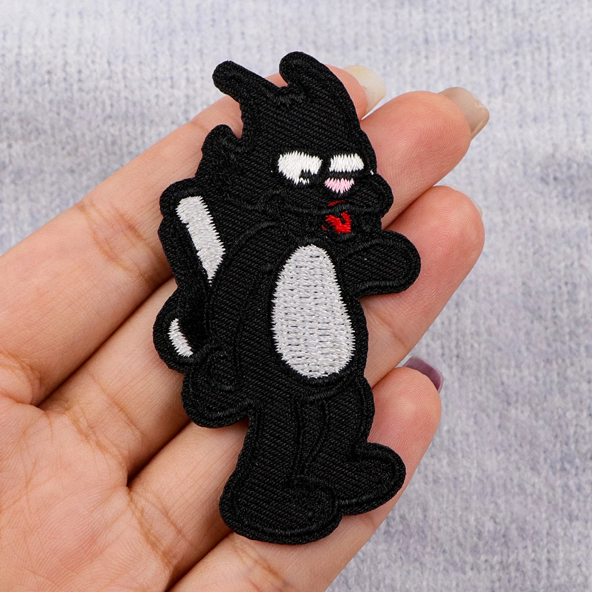 Cartoon Character Patches On Clothes Cute Mouse Iron on Embroidered Patches For Clothing DIY Stripes Applique Accessory