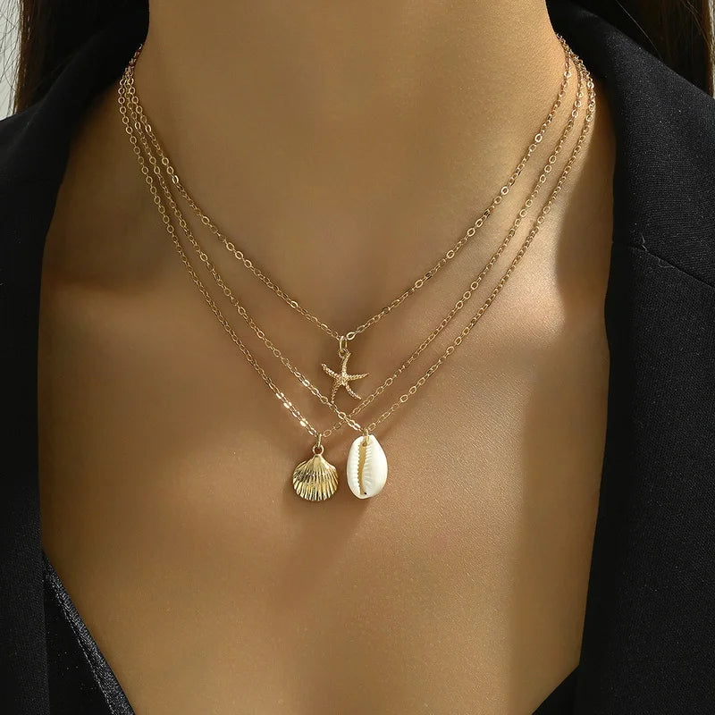 Boho Multilayer Gold Color Chain Necklace Dainty Starfish Shell Pendant Necklace for Women Summer Beach Vacation Jewelry Gift