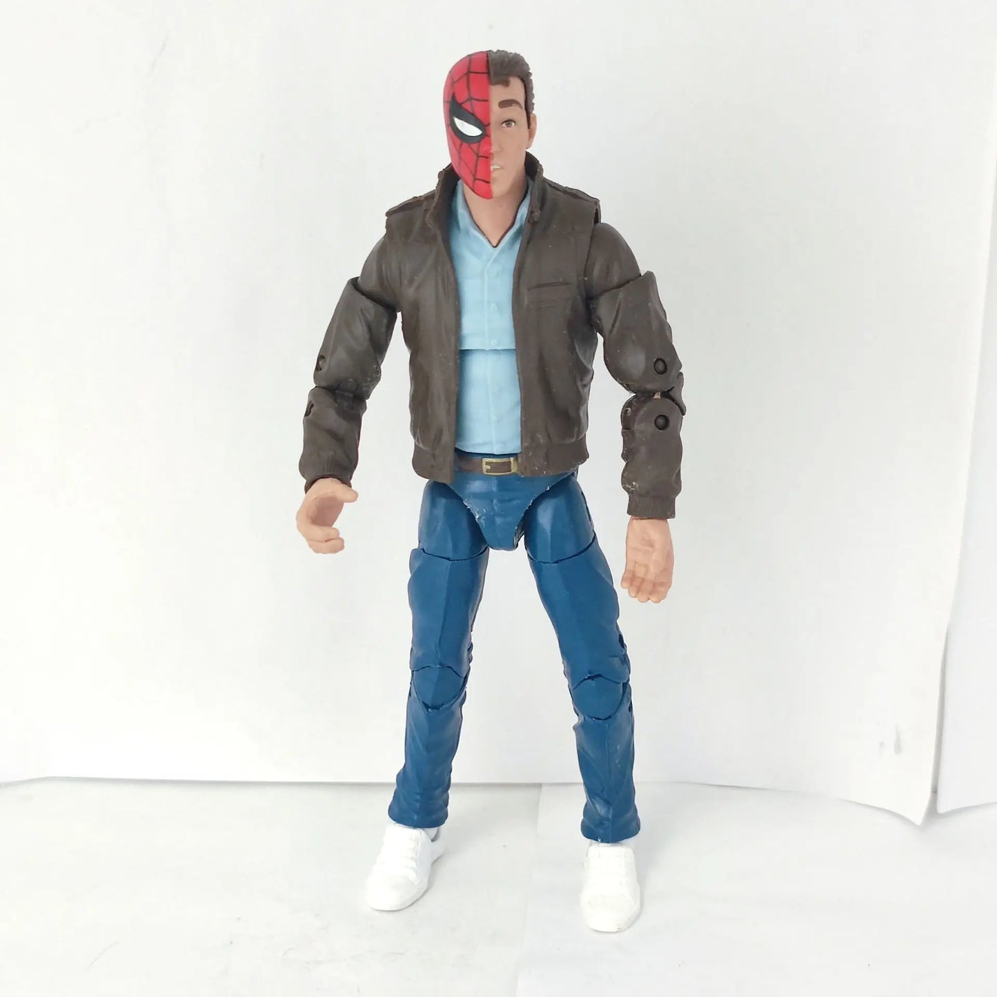 Marvel Legends Spiderman Retro Series Peter Parker 6" Loose Action Figure