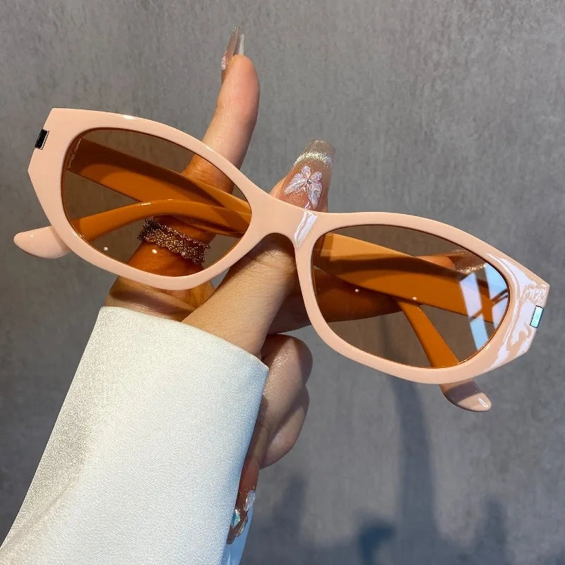Women's Cat-Eye Fashion Glasses Lightweight Plastic Frame for Street Style