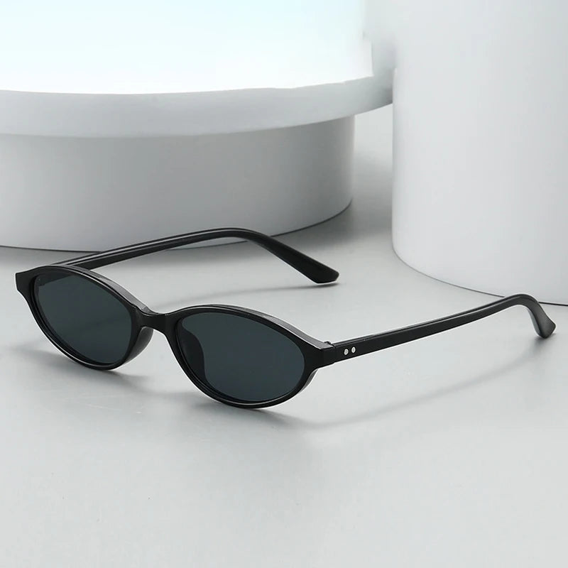 JNPCXI New Fashion Small Oval Sunglasses Women Gradient Shades UV400 Retro Rivets Trending Men Punk Sun Glasses
