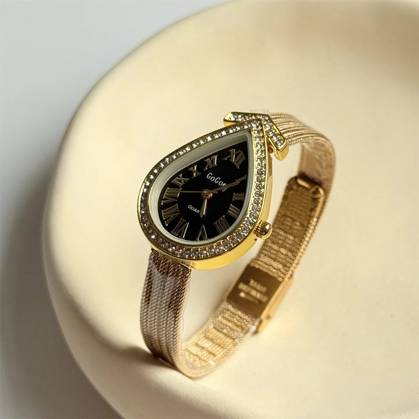 Luxury Gilded Diamond Waterdrop Dial Watch Fashion Women Quartz Watch Roman Scale Watches Wholesale Reloj De Mujer Vintage