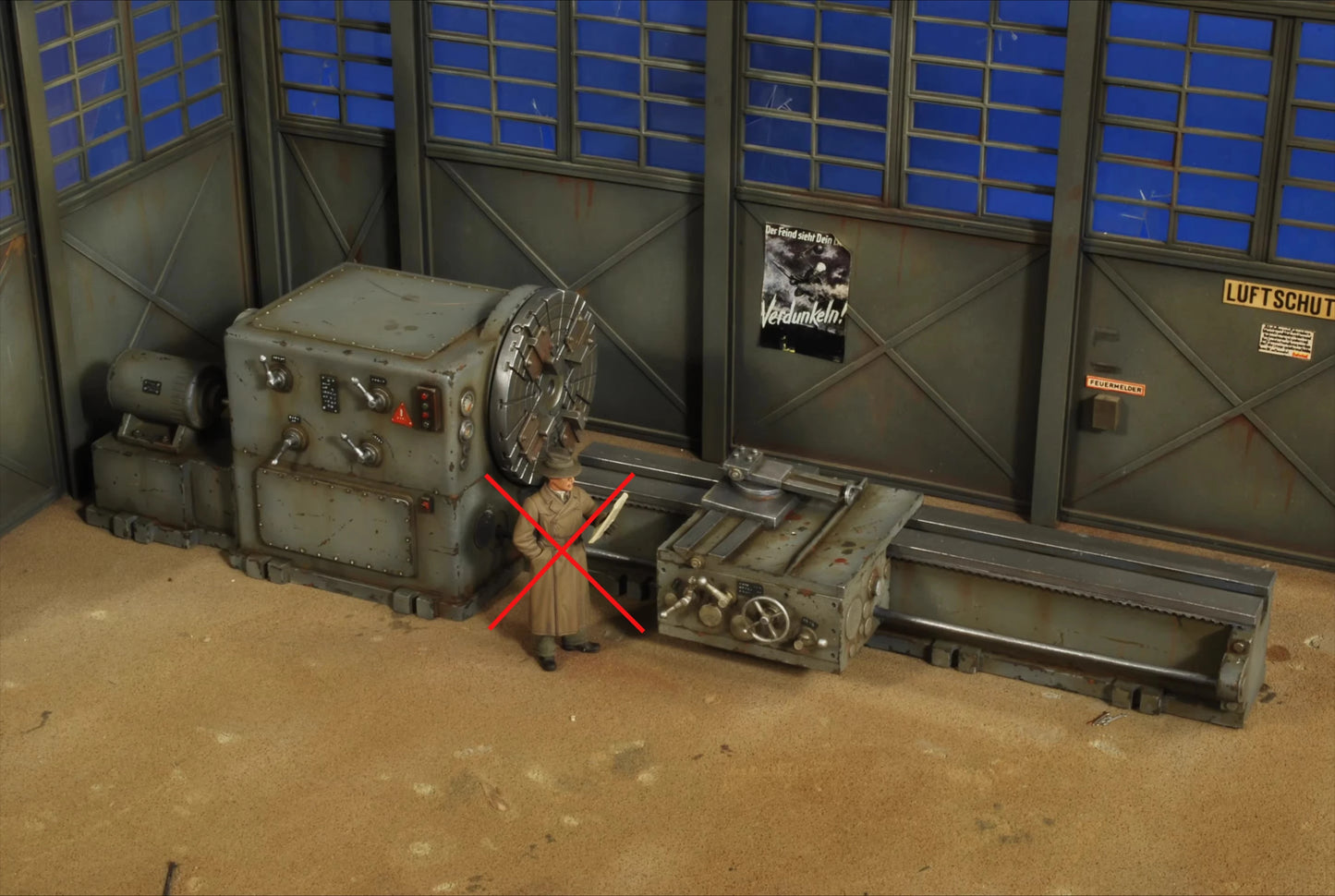 Unpainted 1:35 Resin Model Repair Workshop Machine Scene Model Needs To Assemble Parts (without Characters)