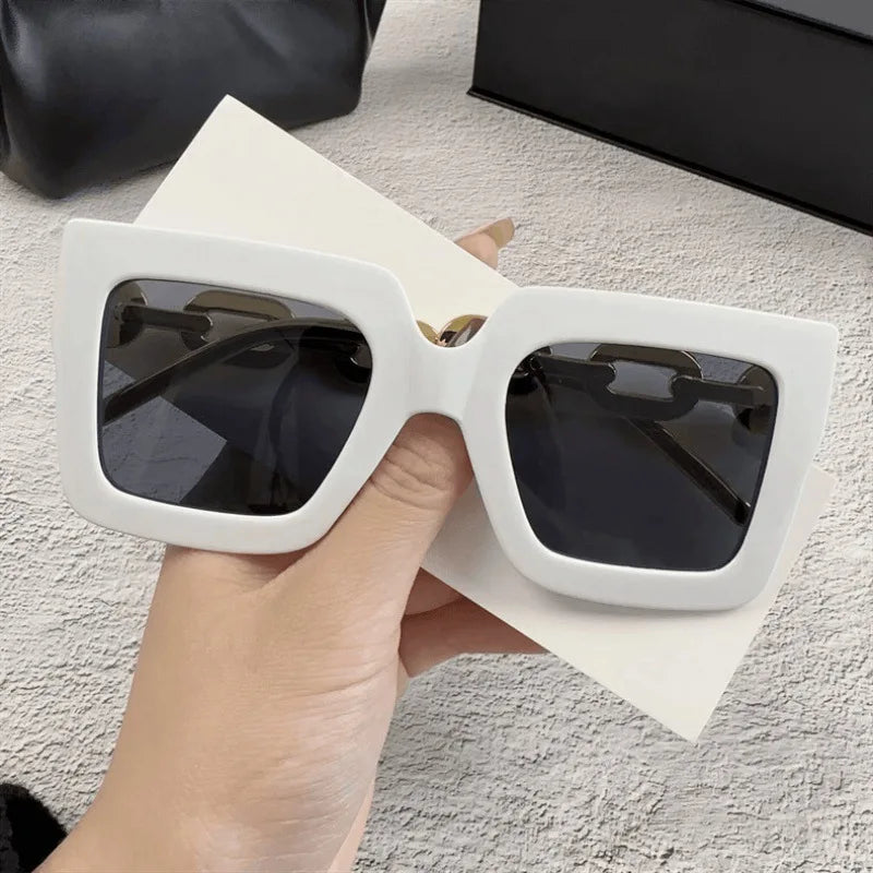 Women Classic Square Sunglasses with Star Female Vintage Luxury Glasses Fashion Hollow Chain Leg Plastic Eyewear