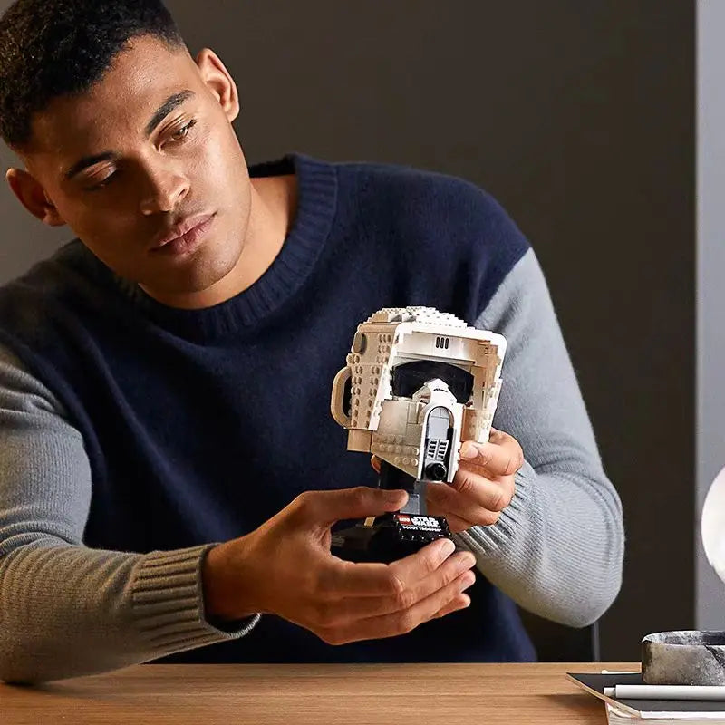 Galaxy Assemble Puzzle Model Bricks Space Wars Helmet Figures Building Blocks