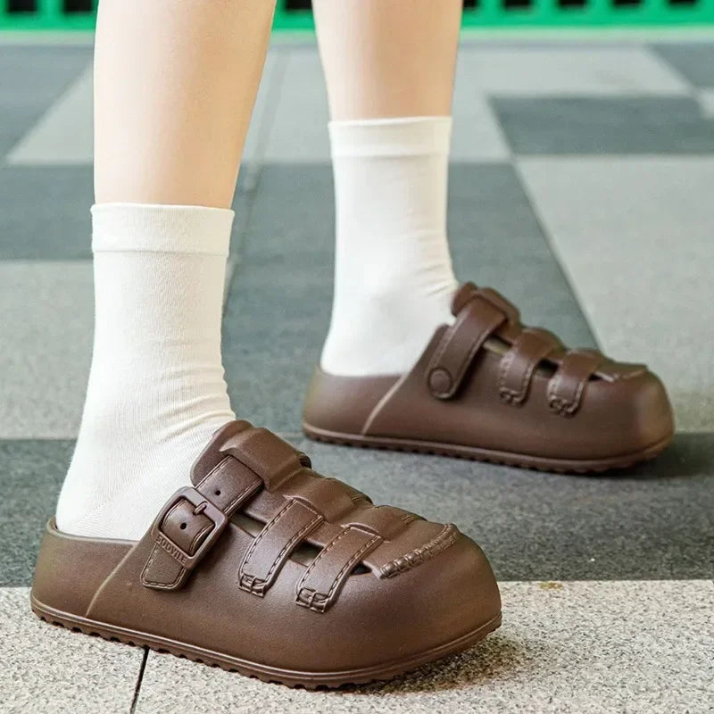 Hollow Out Thick Platform Rome Sandals Women 2025 Summer Closed Toe Eva Clogs Slippers Woman Comfort Thick Sole Beach Sandles