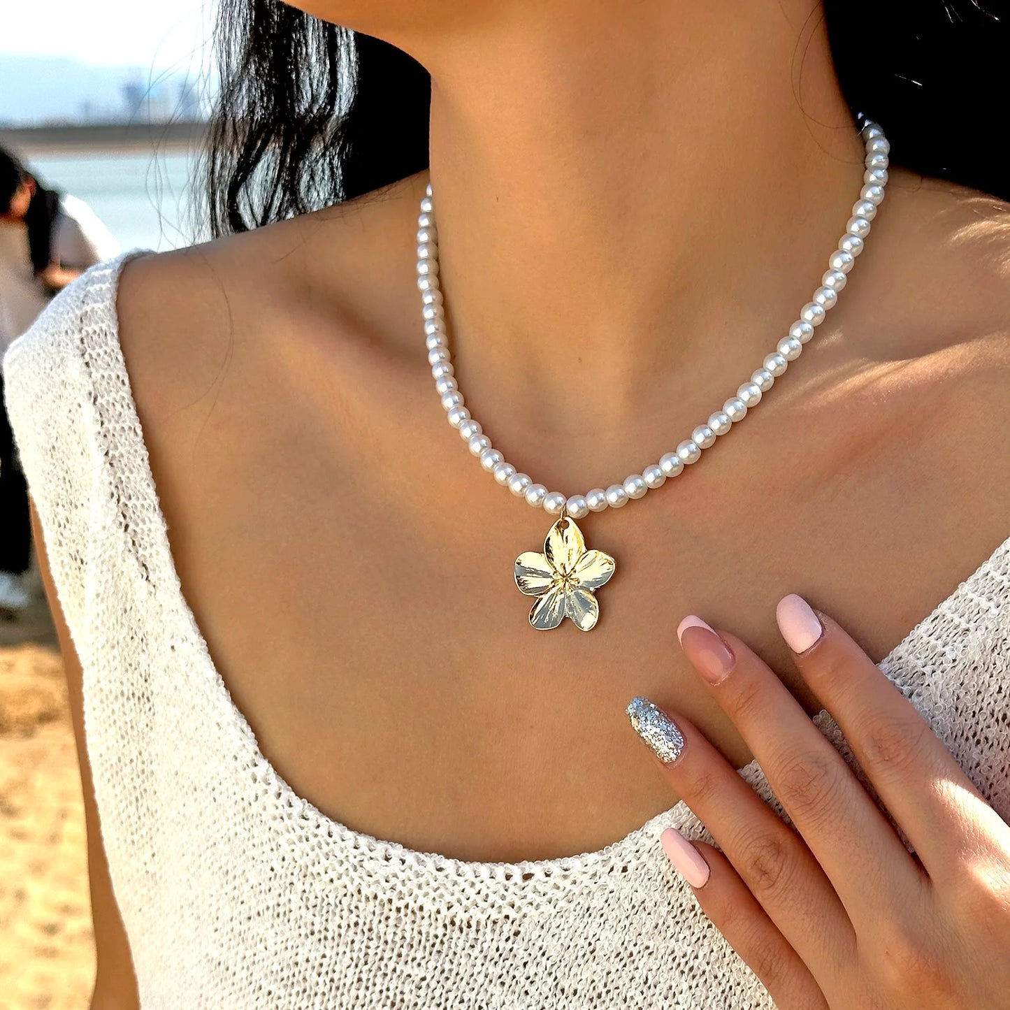 Exaggerated Metal Flower Pendant Necklace for Women European and American Fashion Gold Color Chains Wedding Party Jewelry Set