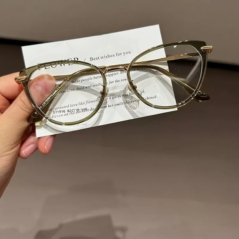 1 Pair of Y2K Style Women's Cat Eye Glasses Transparent Lenses Lightweight PC Frame with Metal Hinges