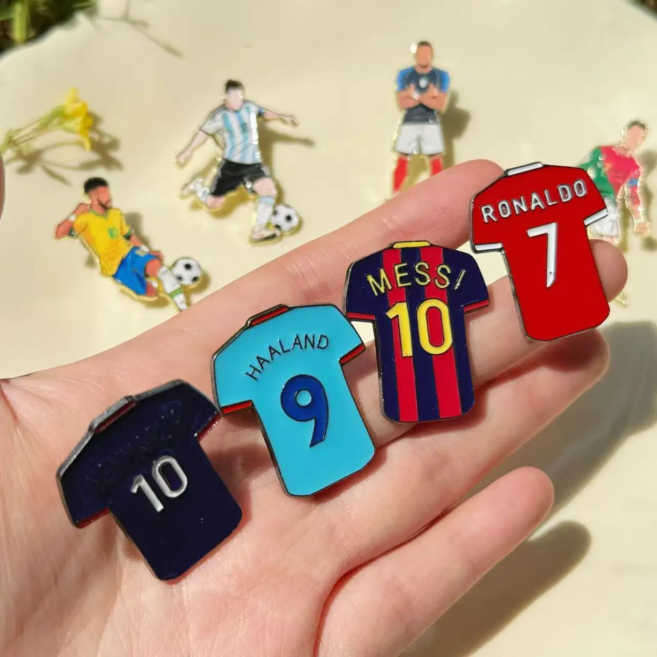 4/8PCS Creative Football Enamel Pin Cool Star Professional Athletes Brooches Lapel Backpack Badge Party Jewelry Gift For Fans Fr