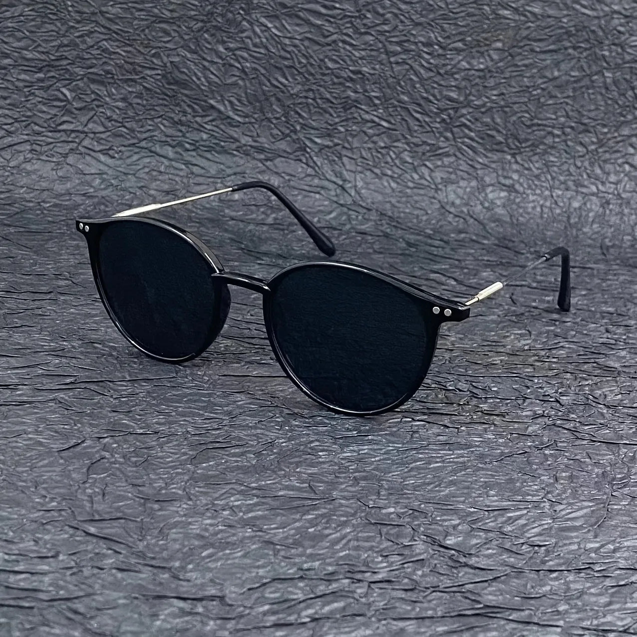 Women's Round Frame Glasses Are Suitable for Driving Fishing and Hiking