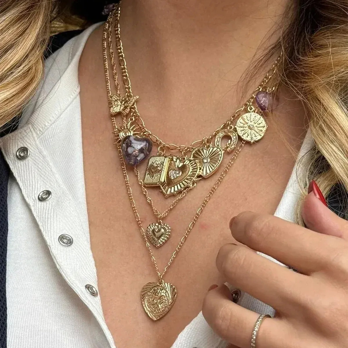Vintage Heart Sun Layered Necklace Set of 3 Dainty Chains Boho Retro Gold Tone Pendant Stackable Jewelry Gift for Women