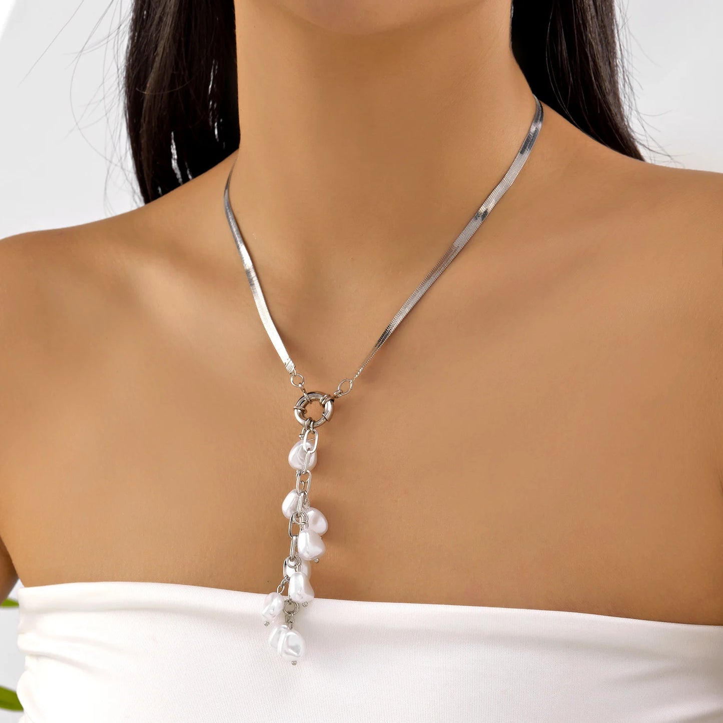 Trendy Women's Elegant Imitation Pearl Tassel Necklace Vintage Flat Snake Chain Sexy Clavicle Necklace Collar Neck Chain Jewelry