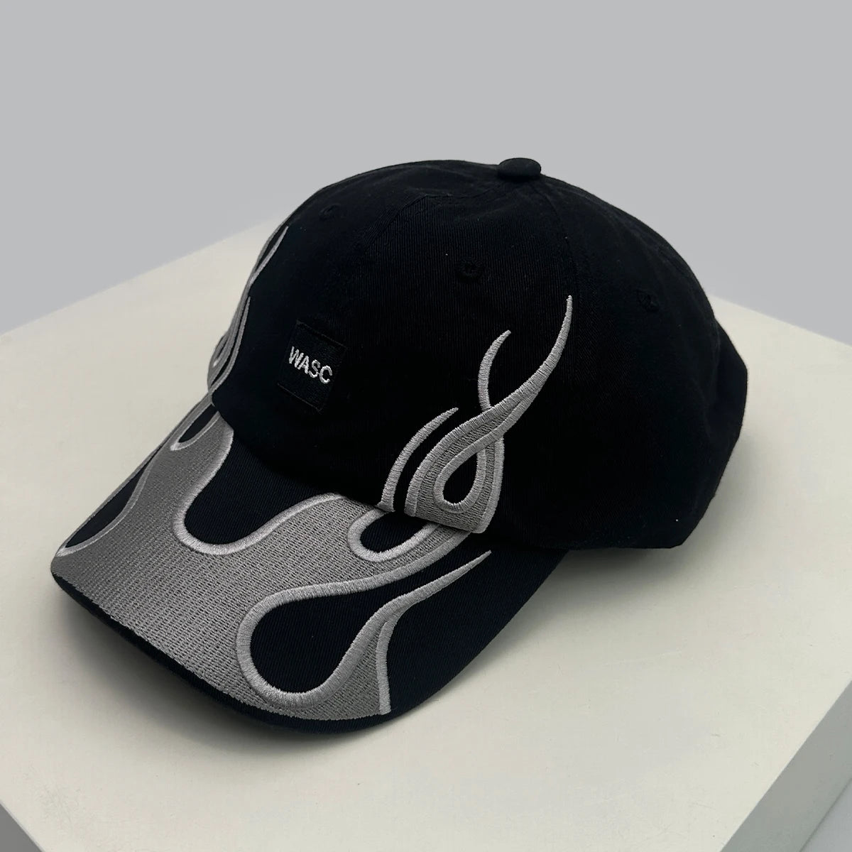 New Unisex Hip Hop Letter Flame Flag Baseball Hats Sunshade Personal Versatile Color Block Peaked Caps Niche Fashion Retro ins