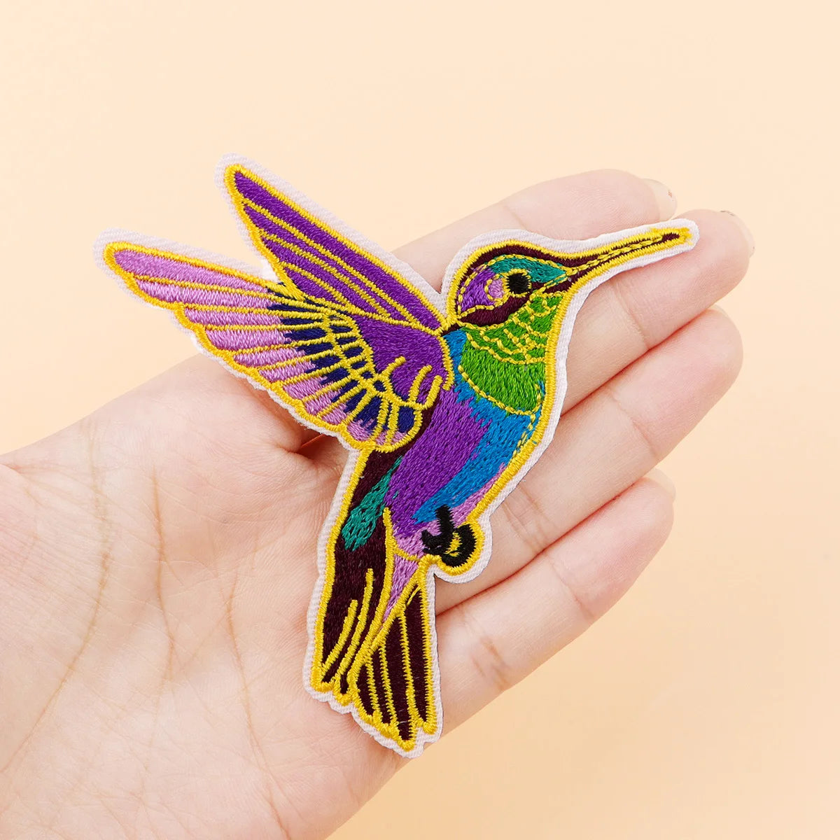 Cute Bird Iron On Patch Clothes Patch For Clothing Hummingbird Embroidered Patch Garment Apparel Accessories Sewing Stickers