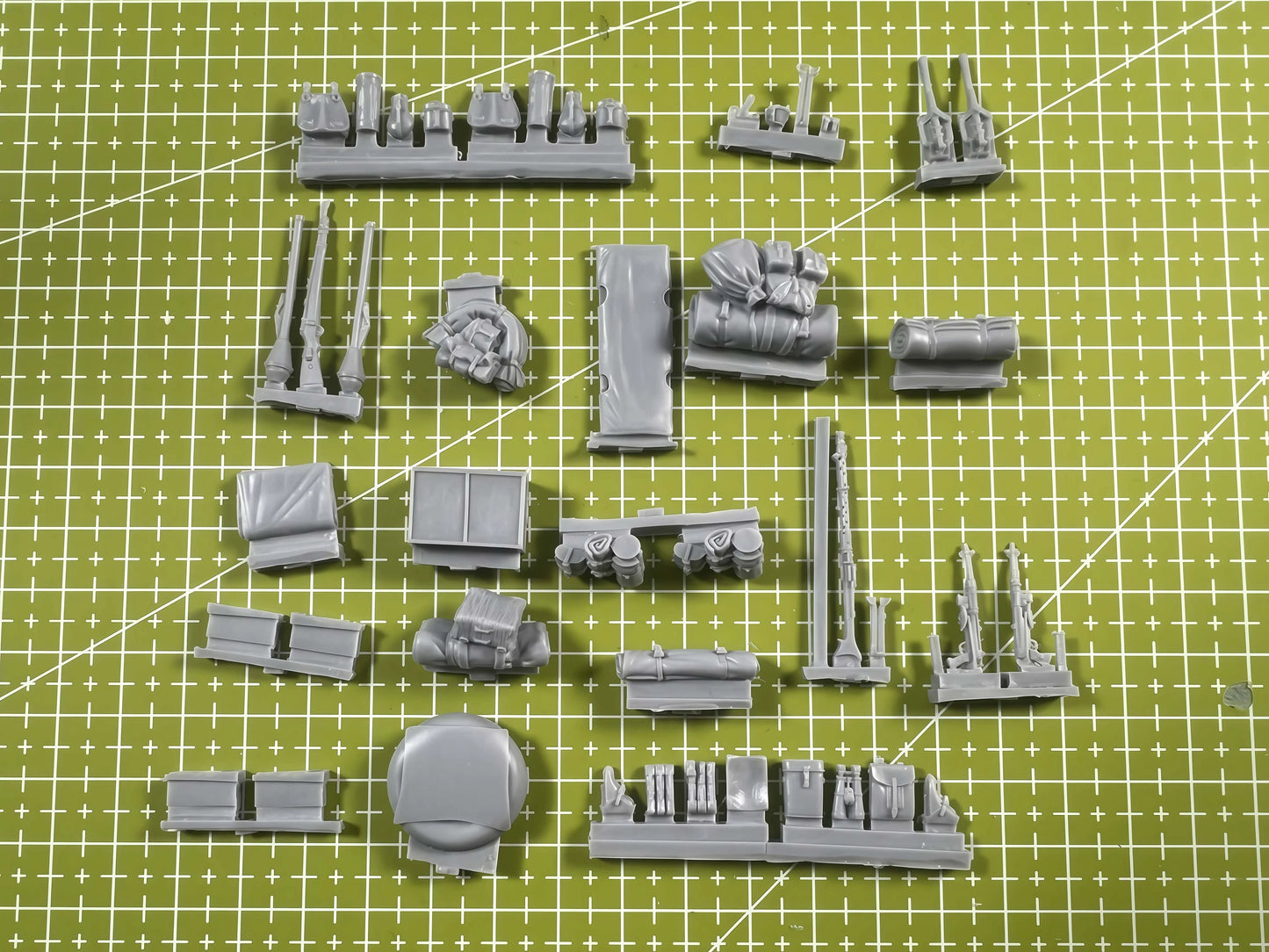 1/35 Resin Model Kit Gk, Vehicle Model Wrapped with Piled Up Accessory Models, Unpainted