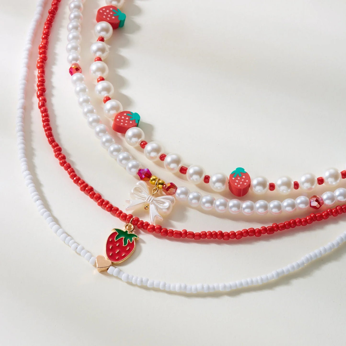 Boho Summer Sweet Strawberry Beaded Necklace for Women Girls Y2K Cute Pearl Beads Short Choker Neck Chain Jewelry Party Gift