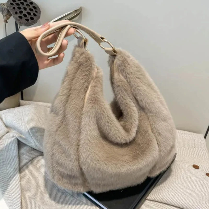 Winter Cotton Fabric Zipper Soft Shoulder Bags Large Capacity Versatile Handbags 2026 High Quality Furry Sweet Women's Bags