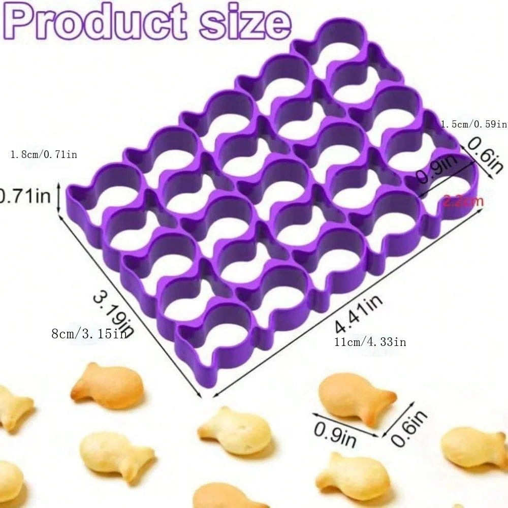 Mini Baking Fondant Gold Fish Cutter Molds Gold Fish Cracker Cutter Reusable Fish-Shaped Maker Treats Baking Mold for Biscuits