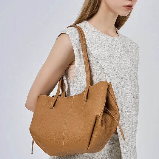 Top-Grain Cowhide Leather Large-Capacity Women's Tote Bag, Versatile Minimalist Smiley Face Handbag Bag Luxury Designer Wing Bag