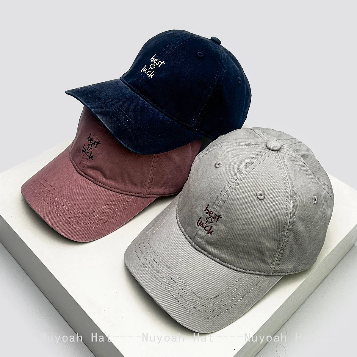 New Men Women Korean Embroidered Letters Four-leaf Clover Baseball Hats Sunshade Simple Versatile Niche Peaked Caps ins Fashion