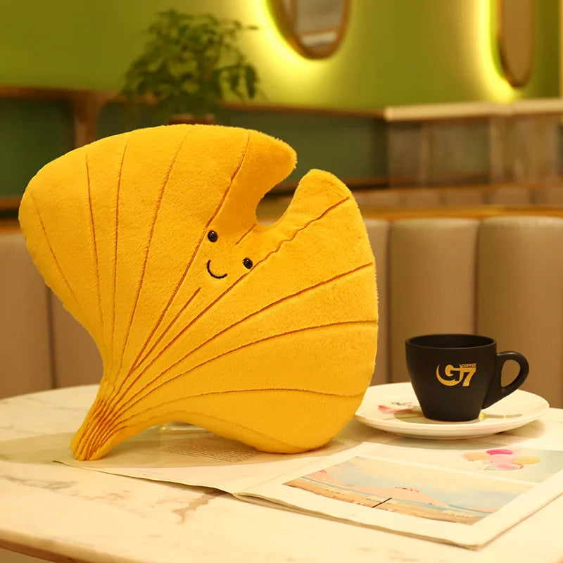 Creative Simulation Leaves Plush Hug Pillow Cartoon Maple Leaves Soft Stuffed Plant Soft Plushies Kids Toys for Girls Home Decor