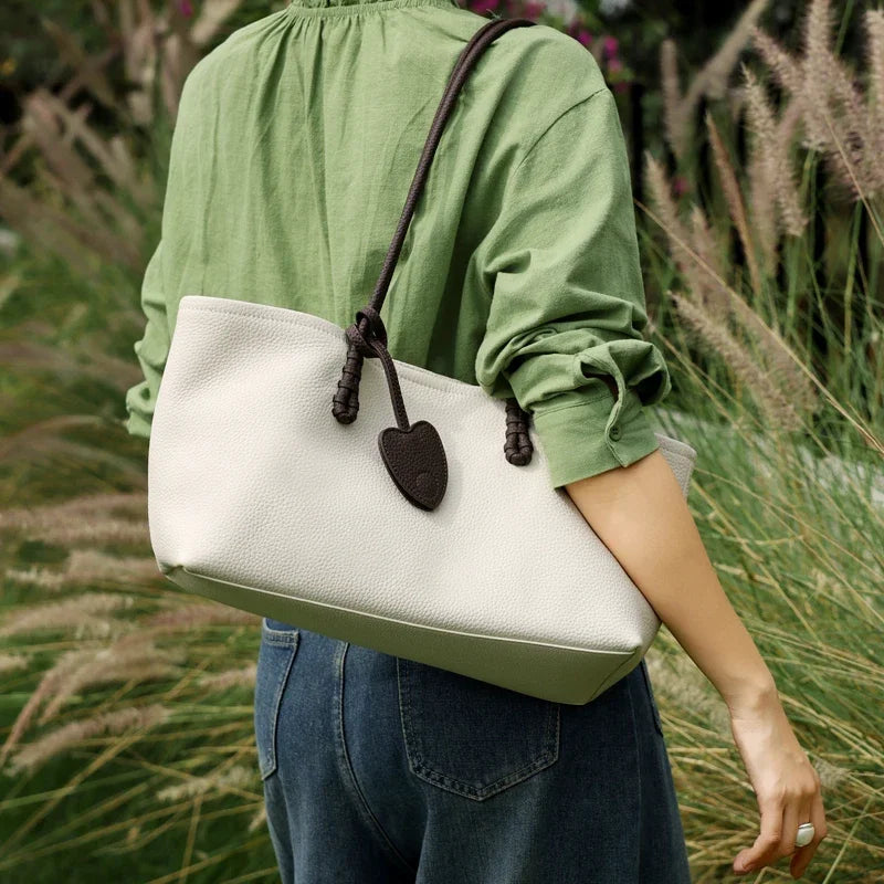 Genuine Cowhide Leather Tote Bag for Women Pebbled Leather Large Capacity Shoulder Bag with Heart Charm Luxury Designer Handbag