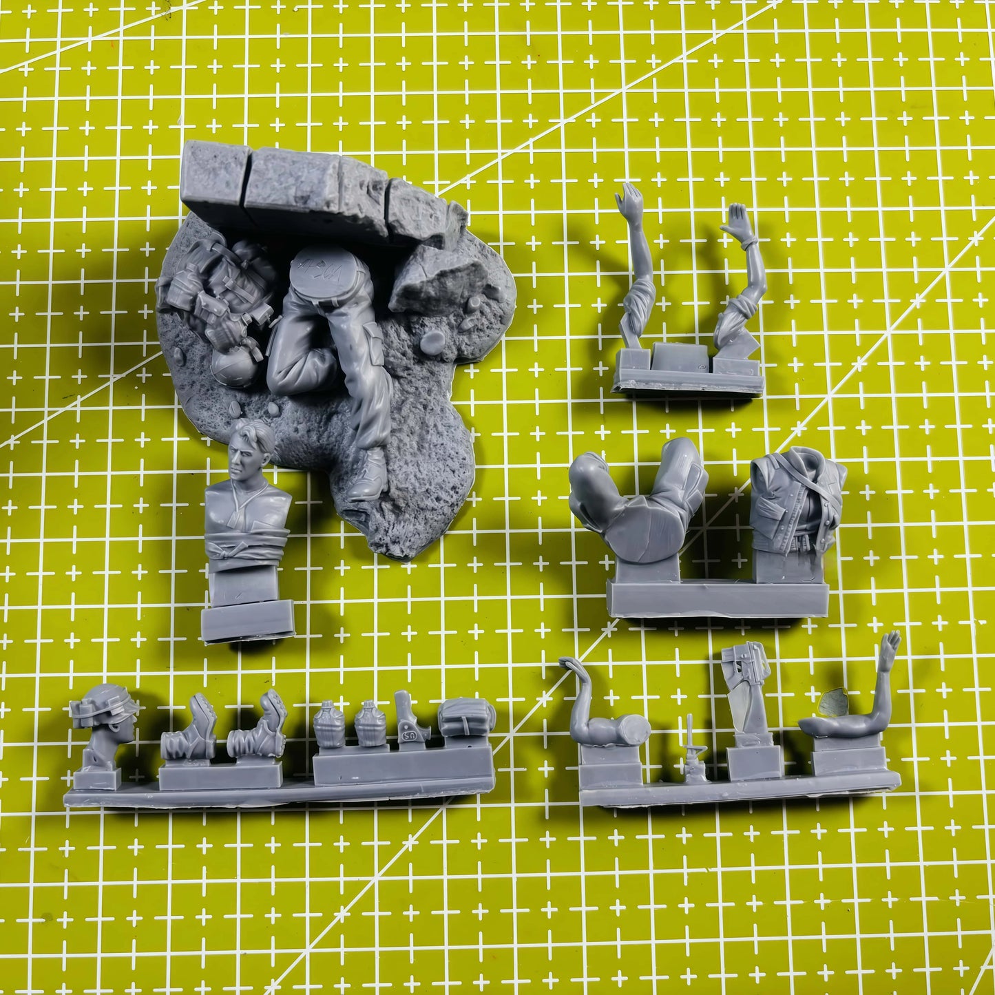 1/35 Casting Resin Model Assembly Kit, GK， Resin Marine Corps 2 Toys Unpainted (including Platform)