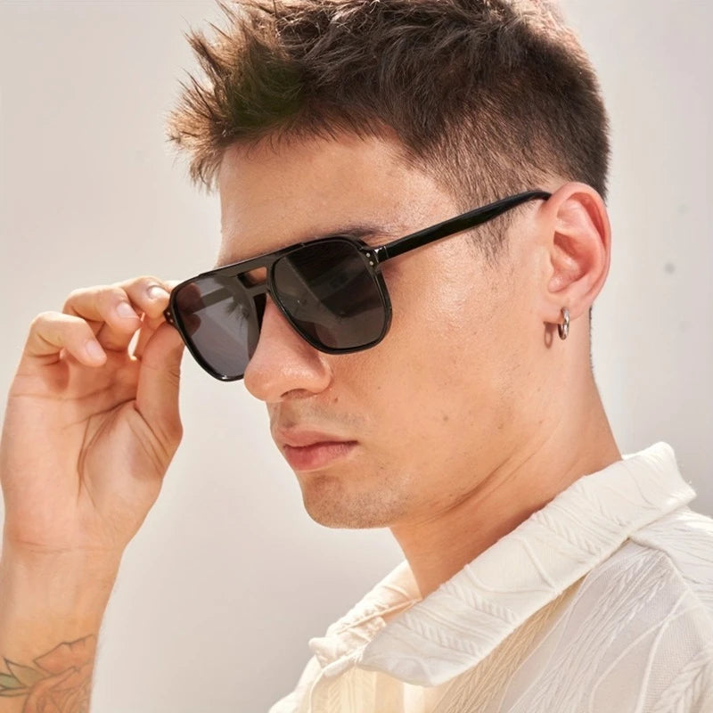 1pc Men's Casual Fashion Glasses - Classic Full-Rim Design Lightweight & Durable, Includes Cleaning Cloth for Father’s Day