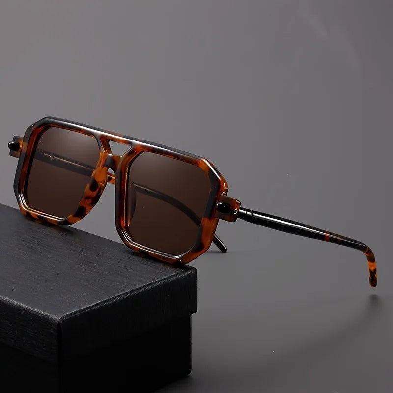 Retro Oversized Glasses for Women Stylish Two-Tone Temples, Perfect for Party Decoration