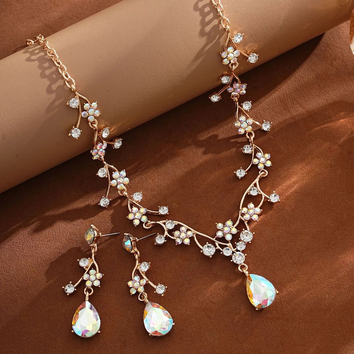 Elegant Pink Floral Rhinestone Jewelry Set for Women Gold Tone Teardrop Pendant Necklace Drop Earrings Bridal Prom Accessories