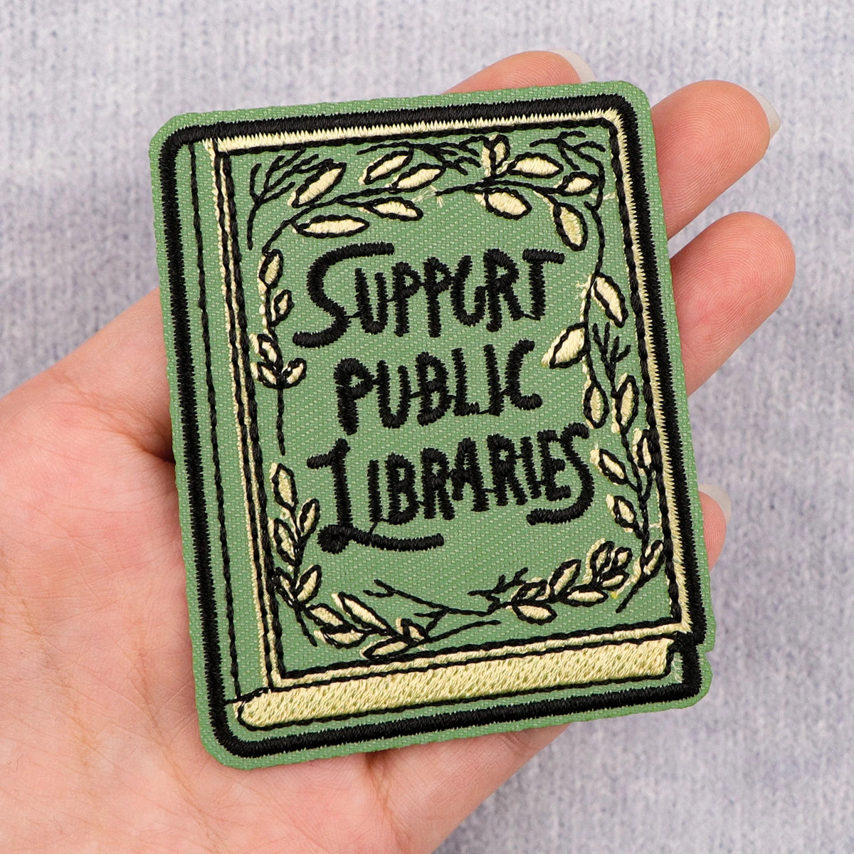 Book Lover Patches On Clothes Reading Enthusiast Iron on Embroidered Patches For Clothing DIY Stripes Applique Accessory