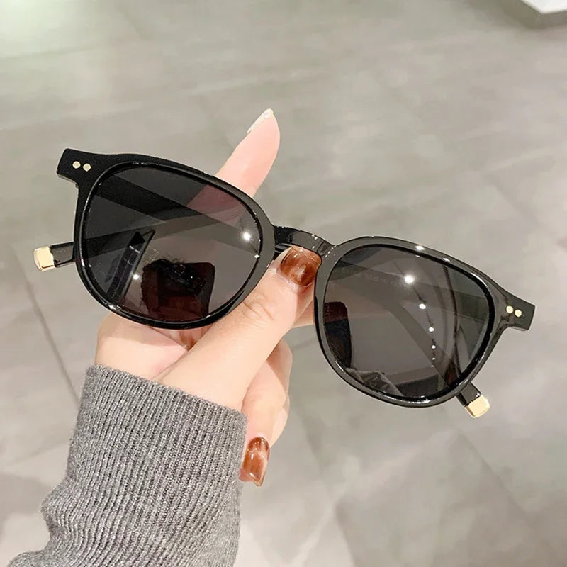 JNPCXI Retro Square Women Polarized Sunglasses Fashion Rivets Decoration Men Punk Driving Sun Glasses Shades UV400