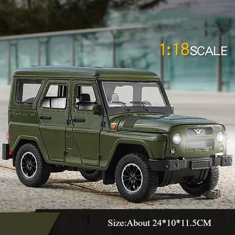 1:18 Russia Alloy UAZ Traveler Hunter Diecast Model Toys Car Spund Light Pull Back 6 Doors Opened Vehices Boy Kids Gift Ornament