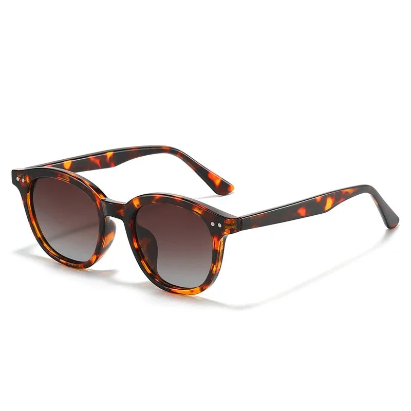JNPCXI New Fashion Round Polarized Men Rivets Sunglasses Shades UV400 Retro Gradient Mirror Women Luxury Sun Glasses