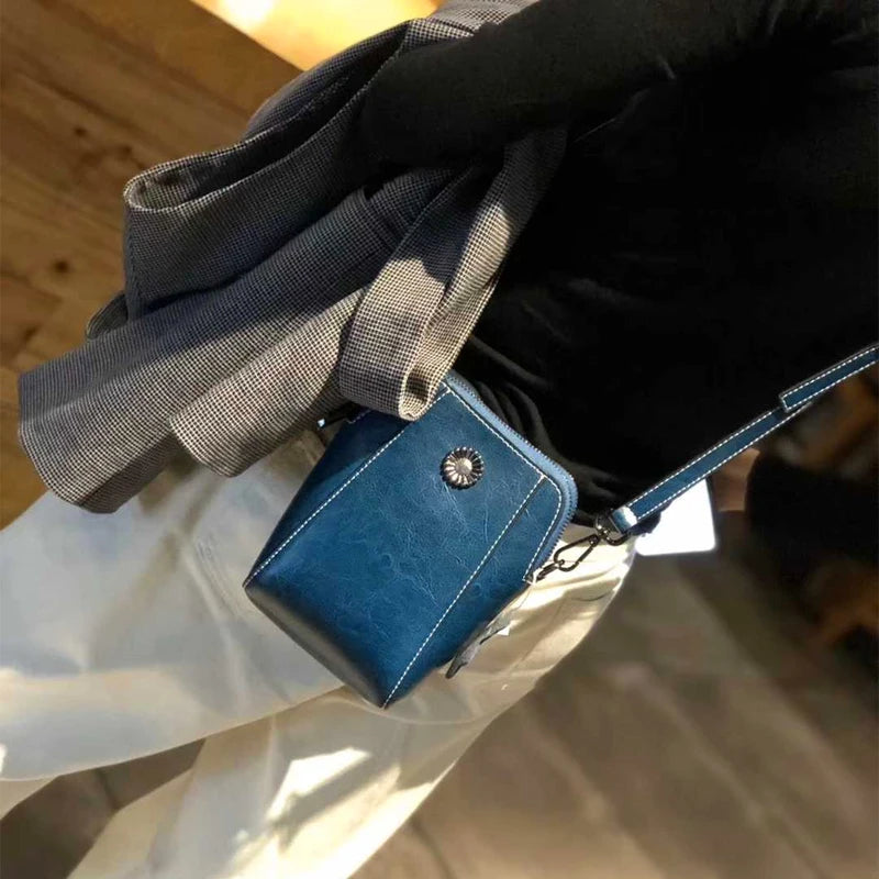 Women Mini Genuine Leather Crossbody bags Female Small Oil Wax Cowhide Leather Shoulder Messenger Bag Luxury Designer Handbag