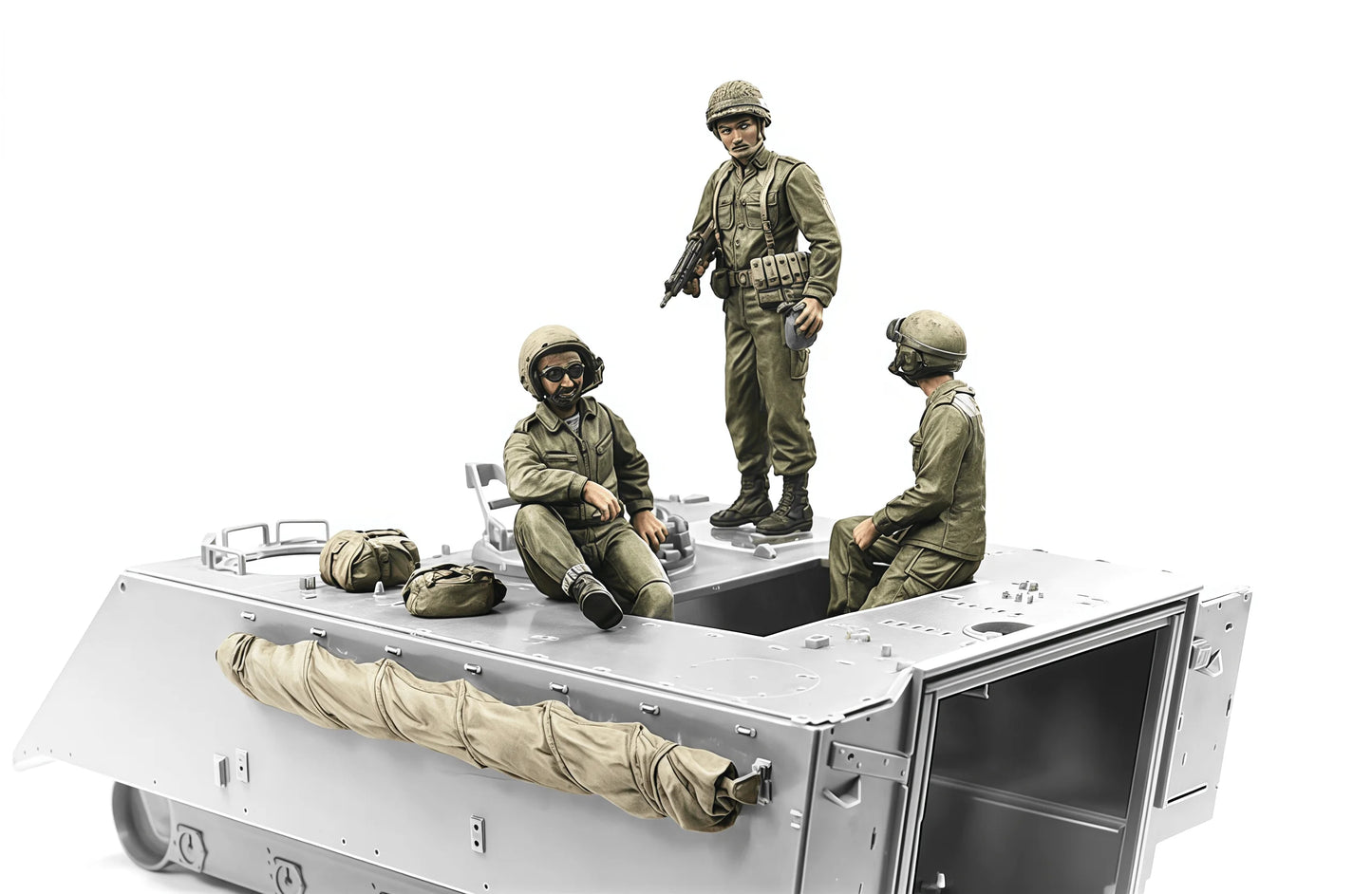 1/35 Resin Model Character Kit Gk, Tank Crew of 3 People and Package, Unpainted Assembly Kit