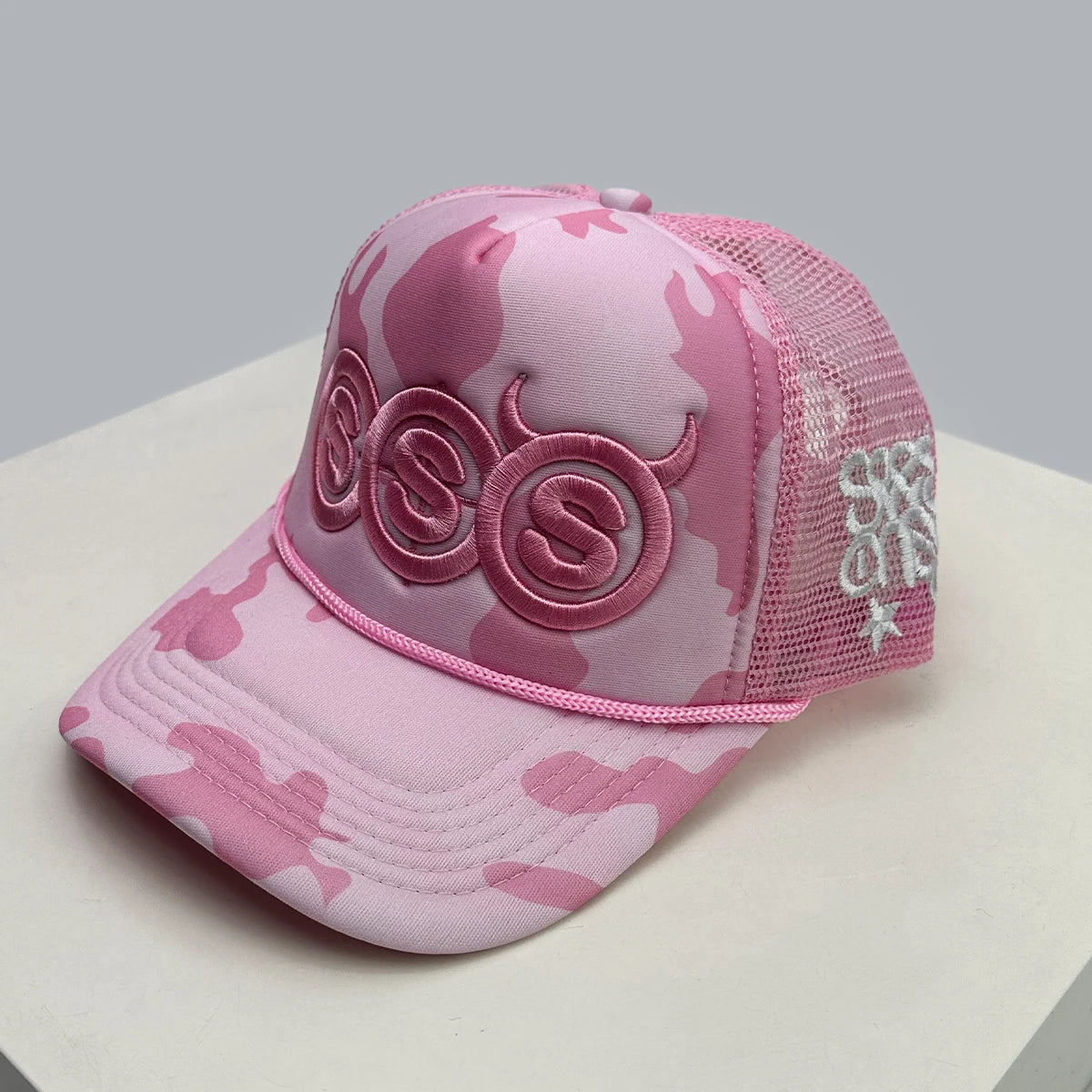 New Unisex Personal Devil Horns Letters Embroidery Baseball Hats Breathable Mesh Sunshade Hip Hop Trucker Caps Versatile Outdoor