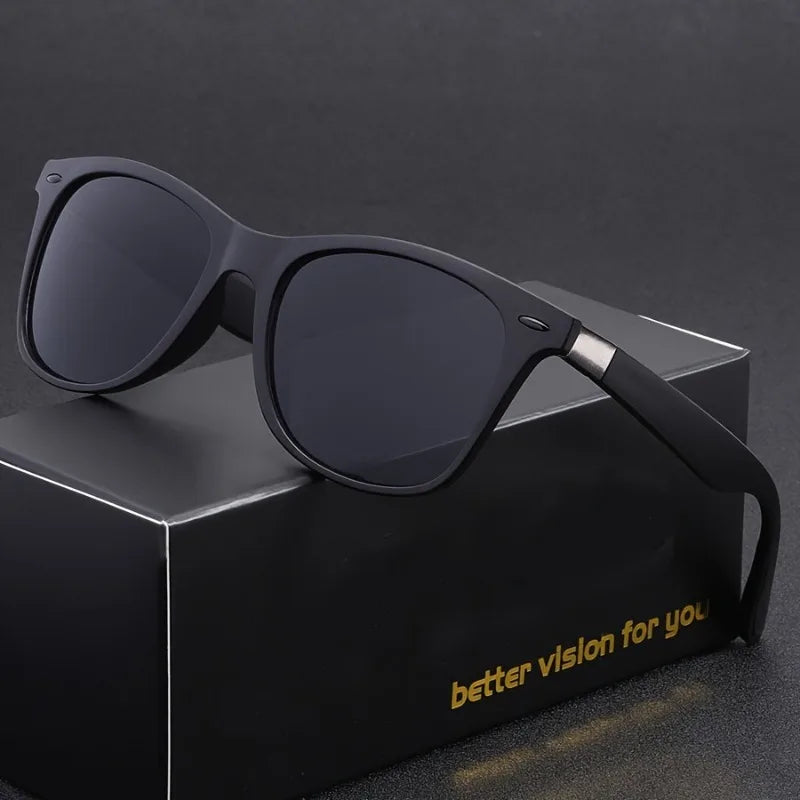 Retro Square Fashion Fashion Glasses for Men & Women - Gradient Lens, Durable PC Frame