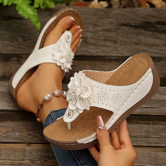 2025 Vintage Flowers Wedges Slippers Women Summer Lightweight Platform Flip Fops Woman Clip Toe Thick Sole Sandals Plus Size