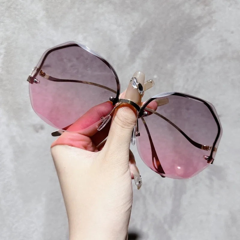 Sunglasses for Women Fashion Rimless Beach Gradient Sunglass Lady Retro Summer Shades UV400 Eyeglasses