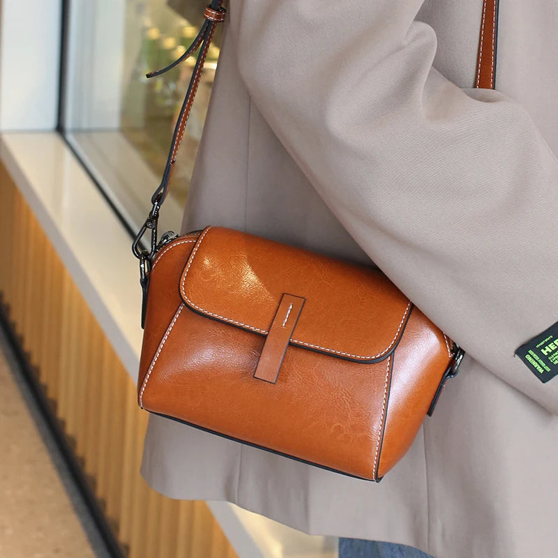 2025 New Female Oil Wax Cowhide Genuine Leather Crossbody Bag Fashionable Versatile Shoulder Shell Handbag Lady Casual Phone Bag