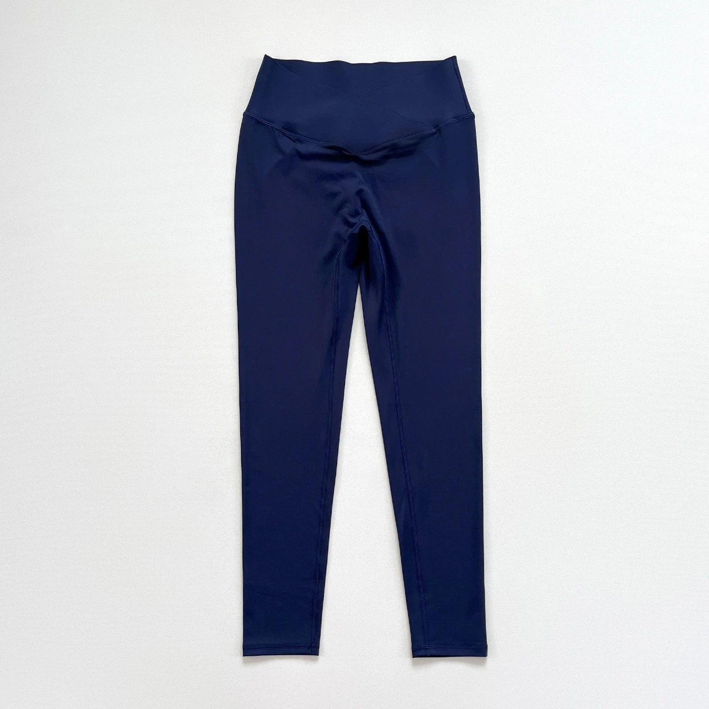 Cross Waist-Sculpting Yoga Miracle Pants, a must - have for sports. High elasticity, slimming and butt - lifting.