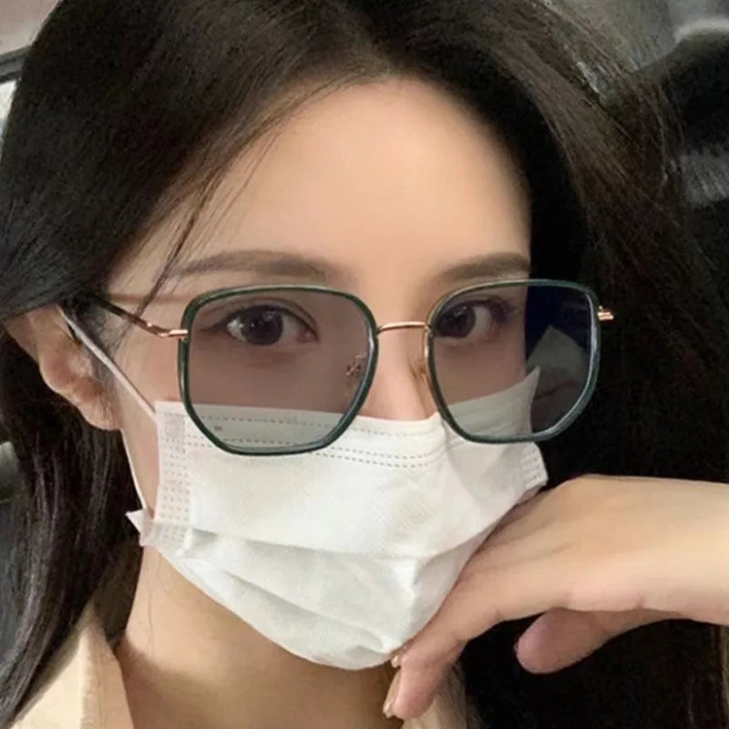 Anti Radiation Photochromic Eyeglass for Women/Men Replaceable Lens Eyeglasses Frames Retro Aesthetic Glasses
