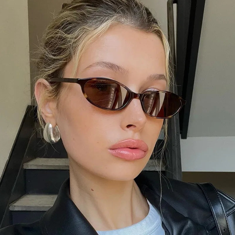 New Retro Oval Small Frame Sunglasses for Women's European and American Instagram Street Photography Sunglasses