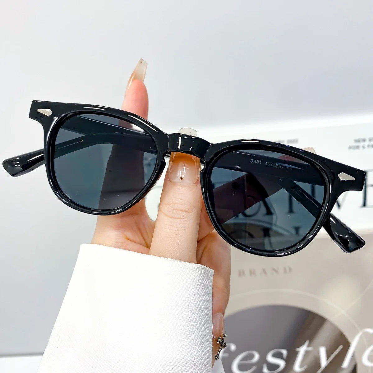 JNPCXI New Fashion Square Rivets Women Candy Color Green Yellow Shades UV400 Sunglasses Retro Men Clear Lens Frame